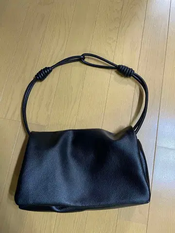 라콜레 블랙 낫 핸들 백