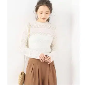 [ 미사용 ] 스픽 앤 스팬 스트레치 레이스 하이넥 상의 티셔츠