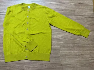 버튼 달린 니트 가디건