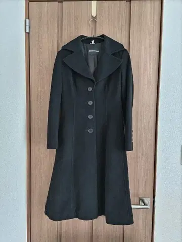 엠포리오 아르마니 코트 블랙 TG38 울 캐시미어