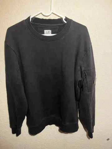 C.P. COMPANY 블랙 스웨트 셔츠