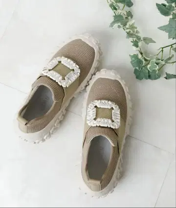 Noubel Voug Relax 비쥬 버클 스니커즈