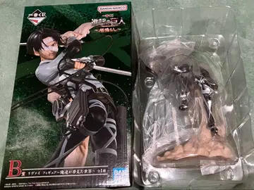 진격의 거인 제일복권 B상 리바이 피규어