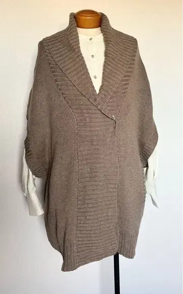 오토 히피 니트