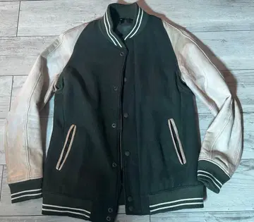 glamb 팔 가죽 절개 바시티 자켓