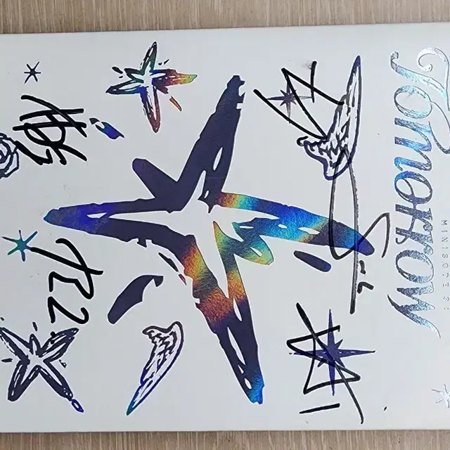 투모로우바이투케더 친필싸인 앨범 급처