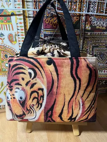 이토 쟈쿠츄 호랑이 그림 손잡이 달린 복조리 백