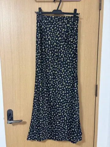 꽃무늬 머메이드 롱 스커트