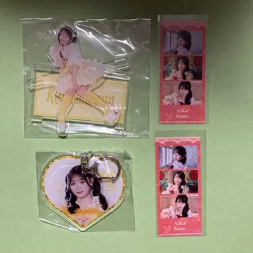 새상품 미개봉 후루사와 리사 신규 의상 아크릴 스탠드 아크릴 키링