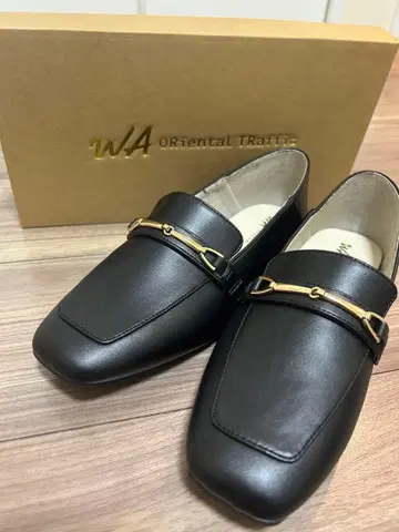 Oriental Traffic 블랙 로퍼 36