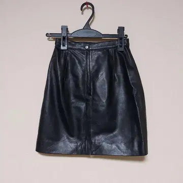 Mia Carna 블랙 가죽 타이트 스커트 사이즈 7