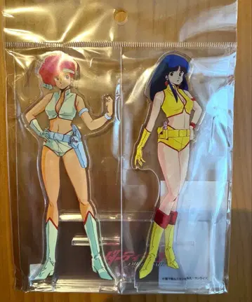 더티페어 아크릴 스탠드 2