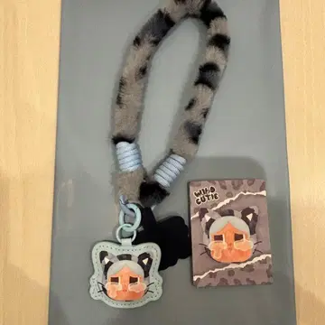 CRYBABY WILD but CUTIE 스마트폰 스트랩 블루