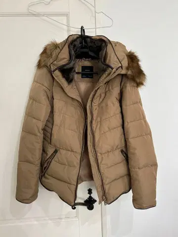 가을/겨울 ZARA BASIC 베이지 다운 자켓 여성용 XL