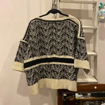 비어즐리 beardsley 스웨터