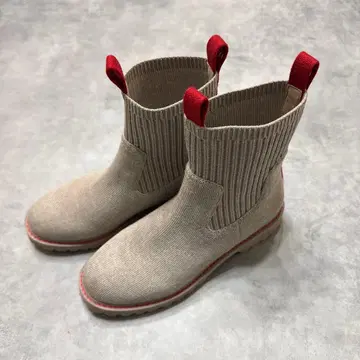 VIVAIA [Flora] 라운드토 발수 가공 러그 밑창 앵클부츠