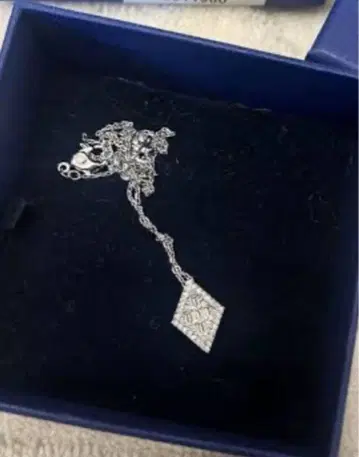 스와로브스키 펜던트 5011960