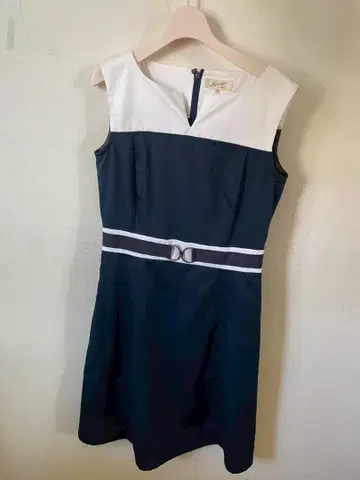 [키타무라] 슬리브리스 원피스 네이비/화이트