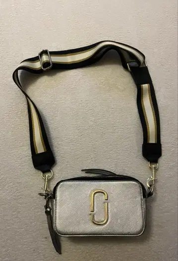 Marc Jacobs 실버 숄더백