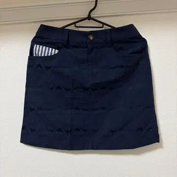 네이비 산 패턴 엠보싱 가공 골프 스커트 adidas