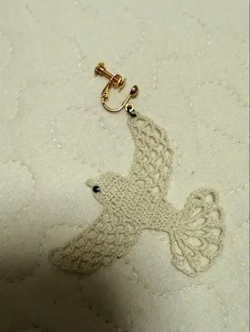 새 귀찌 편쪽 앤티크