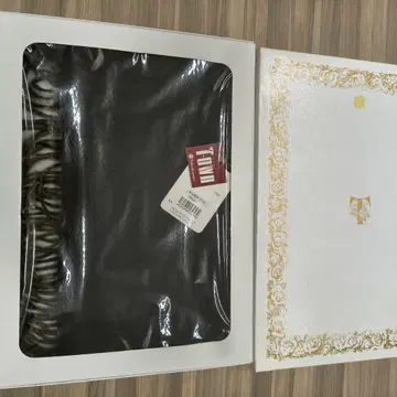 미사용품 아쿠아 스큐텀 캐시미어 100% 머플러