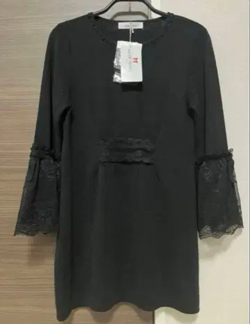 갤러리 비스콘티 니트 튜닉 블랙 레이스 장식 튜닉