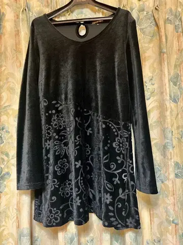 스포티프 벨로아 튜닉