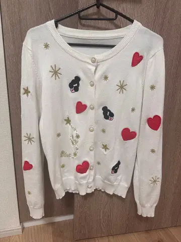 자수 들어간 화이트 긴팔 가디건 크리스마스풍