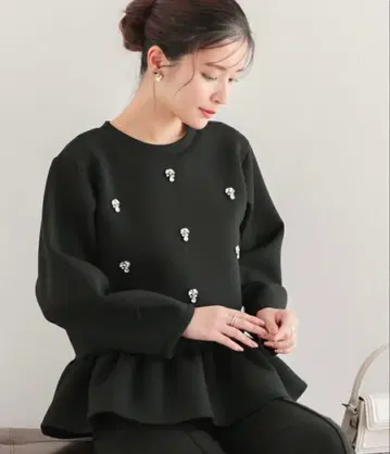 [ 새상품급 ] fitmore 페플럼 비쥬 니트 종이상자 완판템 블랙