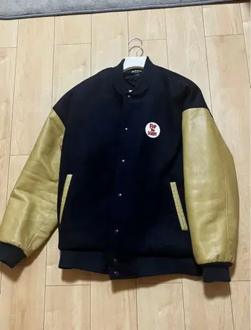 Flip The Script 바시티 자켓 네이비/베이지