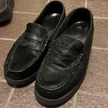 SEBAGO 블랙 가죽 로퍼