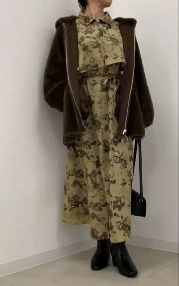 프론트 프릴 꽃무늬 원피스 미사용 새상품