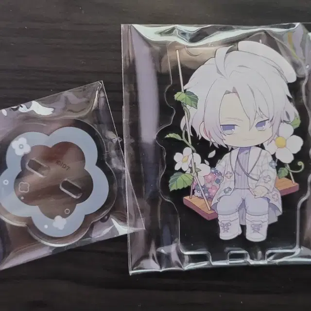 아이나나 애니메이트콜라보카페 가쿠 아크릴스탠드