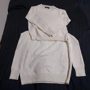 화이트 긴팔 니트 셋업