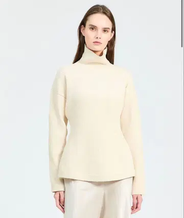 [택 포함 새상품] 에스트네이션 리브 터틀넥 스웨터