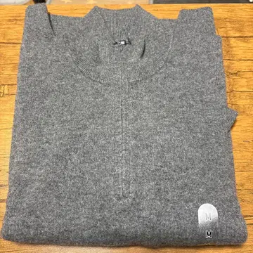 UNIQLO 캐시미어 하프 지퍼 스웨터