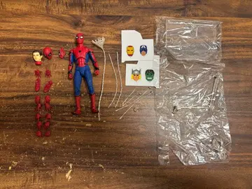 MAFEX 스파이더맨 홈커밍