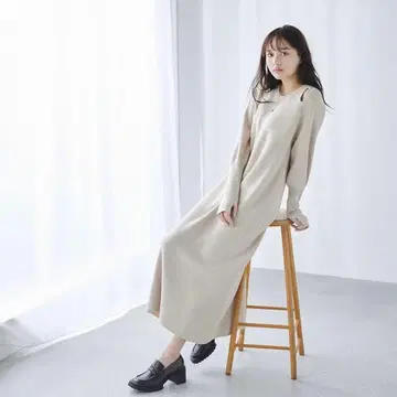 코코딜 레이어 슬릿 니트 원피스 차콜