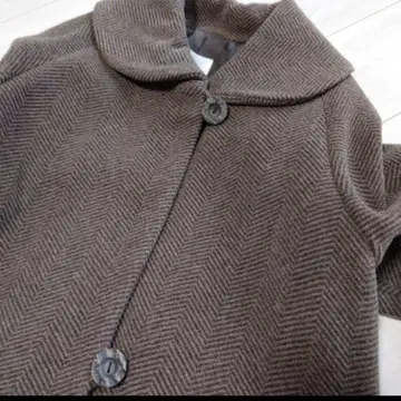 레트로한 브라운 계열 코트