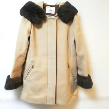 베이지 플리스 코트 퍼 포함