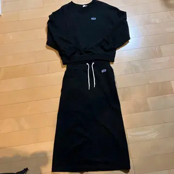 GAP 블랙 스커트 셋업 XS