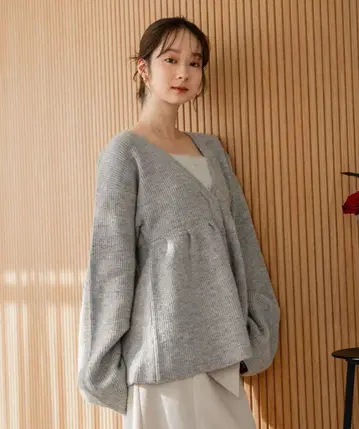 페플럼 디자인 가디건