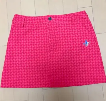 핑크 체크 무늬 스커트