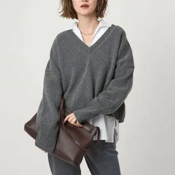 conte V넥 니트 그레이 택 포함 새상품