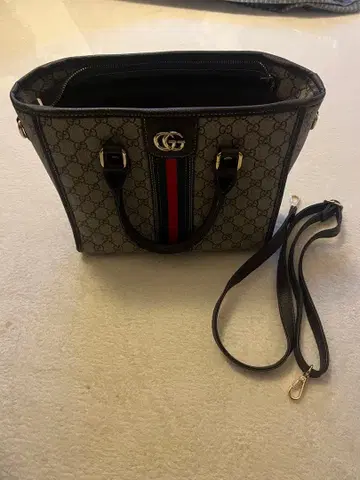 GG 패턴 숄더백 중형