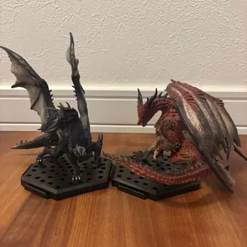 몬스터 헌터 알바트리온, 무페토 지바 피규어