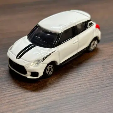 토미카 스즈키 스위프트 스포츠 토이저러스 한정판 커스텀