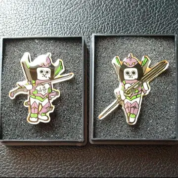 오카자 에몽 x 에반게리온 콜라보 한정 판매 핀 배지 [ 2종 ]