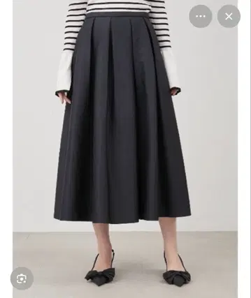 Mira Owen 플레어 어택 스커트